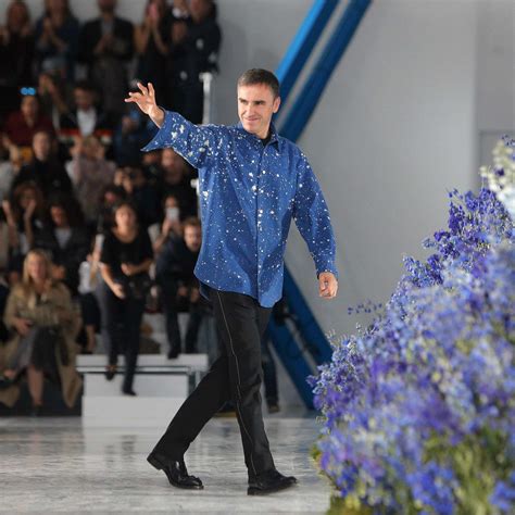 raf simons leaving christian dior.